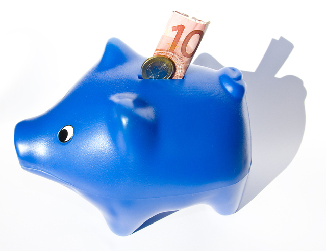 piggy bank 1236808 639x492