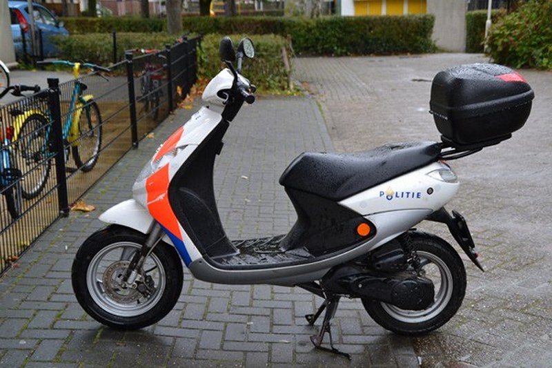 politie scooter