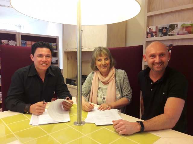 ondertekening Forum cafe