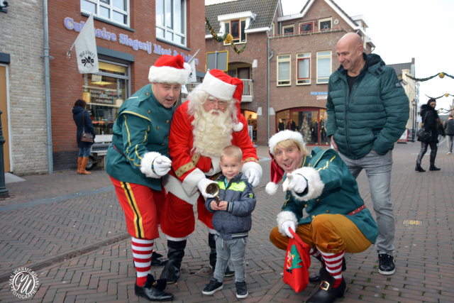 20181222 Kerstman in Dorpsstraat GVW 0221