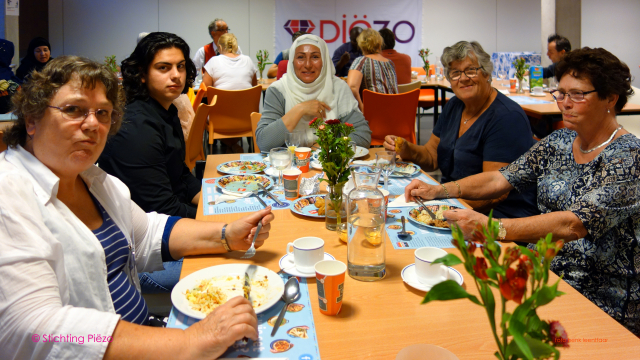 Integratie diner palenstein