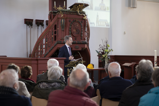 1e paal uitbreiding oude kerk 016 gastspreker wethouder robin paalvast