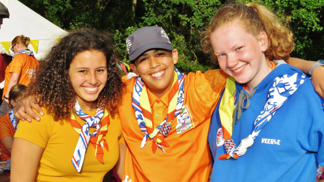 Rory Loïs Jordan en Veerle gaan met Troep Kazen naar de Wereld Jamboree copy