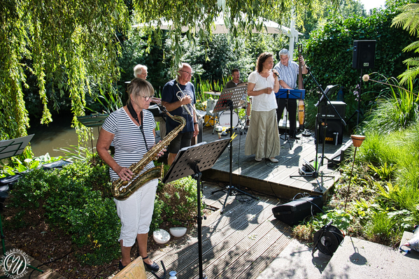 jazzdelight gluren bij buren3