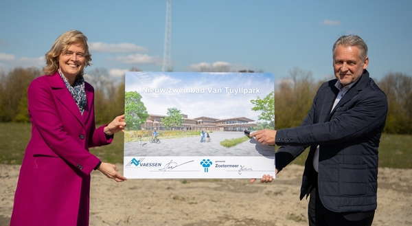 Ondertekening overeenkomst nieuwe zwembad Zoetermeer