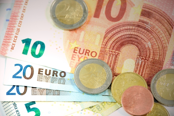 geld euros munt en brief