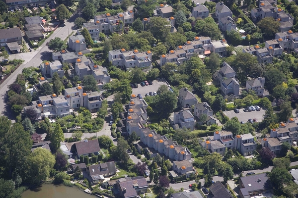 luchtfoto koepeltjeswoningen lr