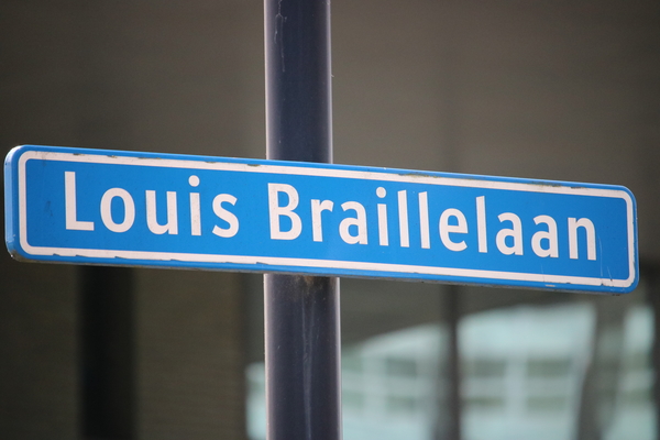 LOUIS Braillelaan