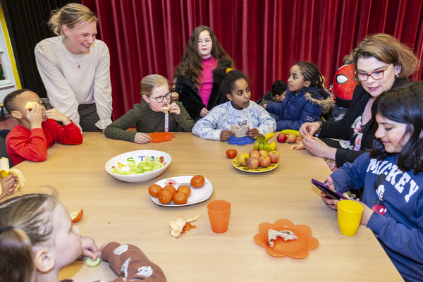 Wethouder Jakobien Groeneveld schoolontbijt 6