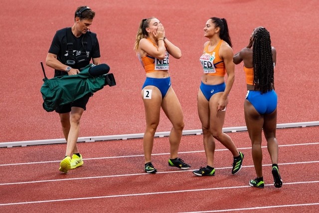 Dames 100 meter estafette2