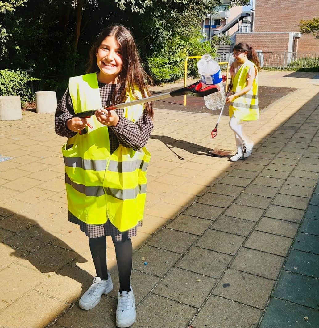 Samen schoon is gewoon in de zomervakantie in Buytenwegh fotograaf Stichting Piëzo