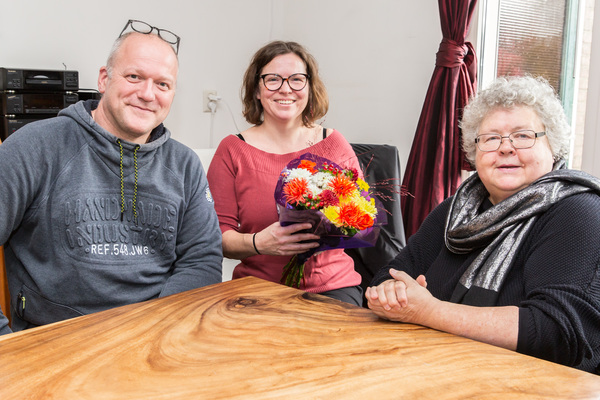 Wethouder Marijke van der Meer bezoekt pleeggezin 8