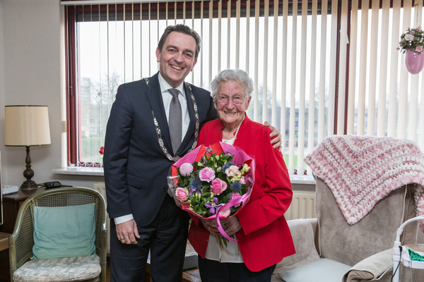 100 jarige mevrouw Van Engelen 7