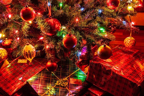 Christmas Tree and Presents