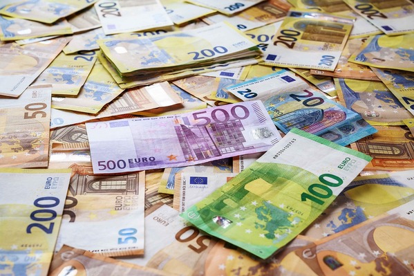 geld briefpapier pixabay