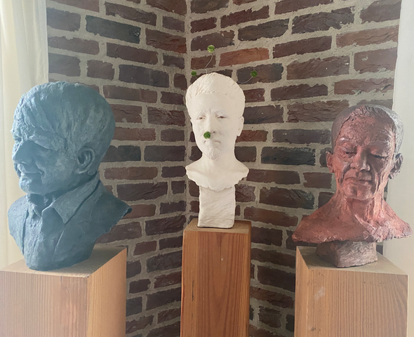 3 hoofden in kleur