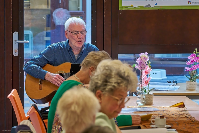 Zing mee met Kees Een muzikale middag vol herkenbare liedjes fotograaf Leon Koppenol