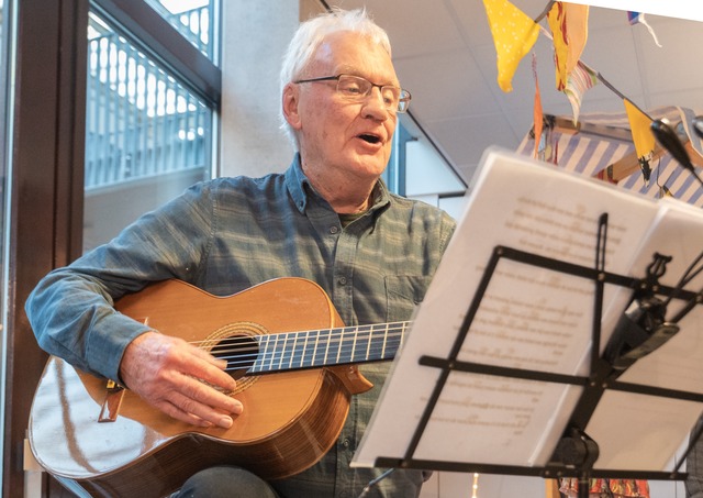 Zing mee met troubadour Kees fotograaf Jeroen Stahlecker 1