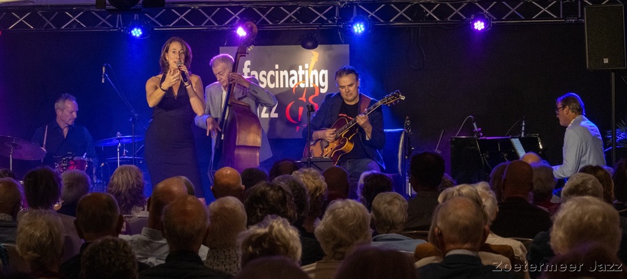 fascinating Jazz E v Erkelens MG 8230