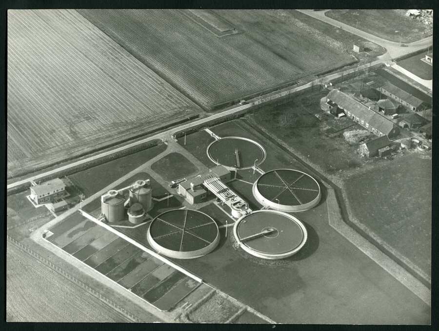 Luchtfoto Dorp Riool zuiveringsinstallatie R1191