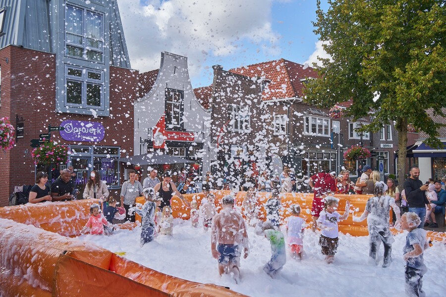 Schuimparty Dorp L Koppenol