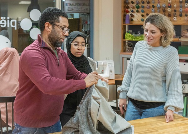 Vrijwilligers gezocht voor de Textielwerkplaats fotograaf Jeroen Stahlecker