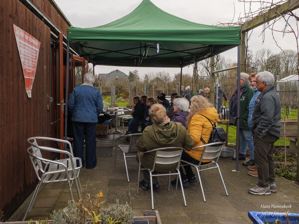 Gluren bij de buren 2 H Heemskerk