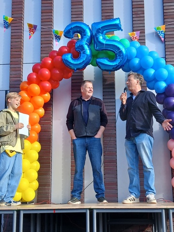 Foto opening feestweek