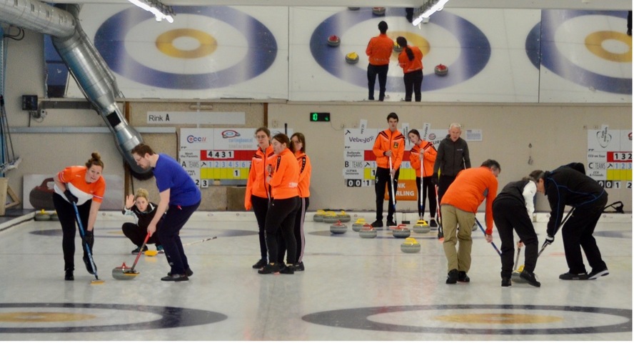 Curling training bij Curling Club PWA