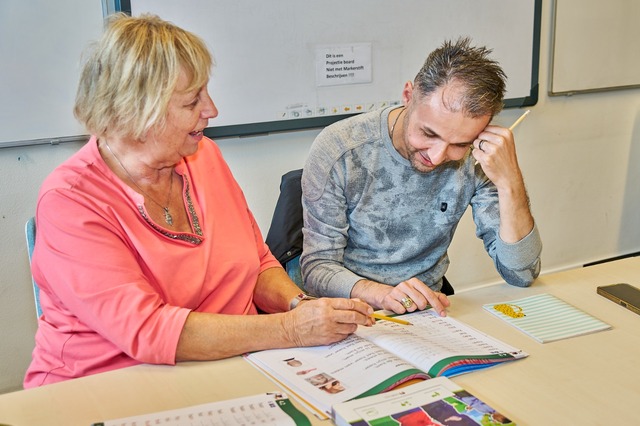 Vrijwilligers gezocht voor taalontmoetingen fotograaf Leon Koppenol