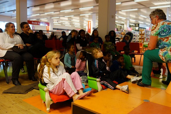 Voorlezen Hfd Bibliotheek-05