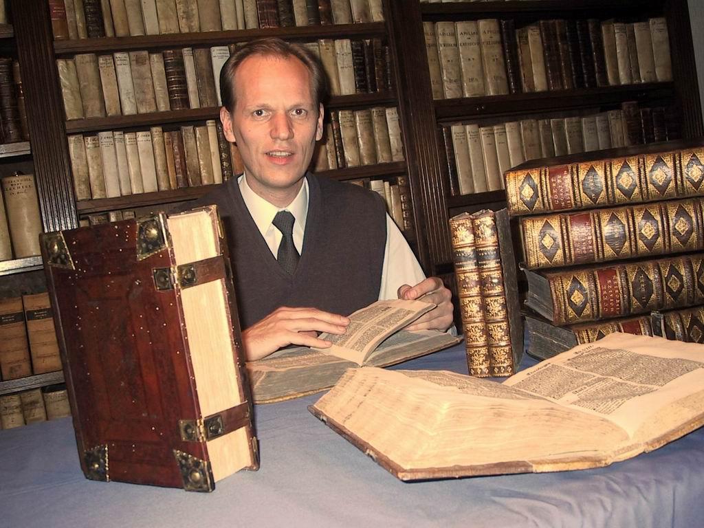 Tax  Molendijk