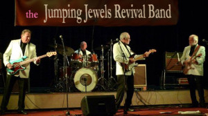foto jumping jewels revival band